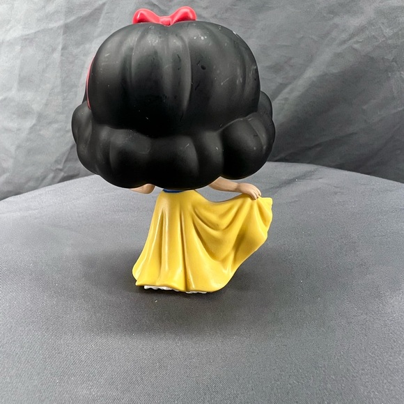 Funko Pop! Vinyl: Disney - Snow White #339 - Picture 5 of 6